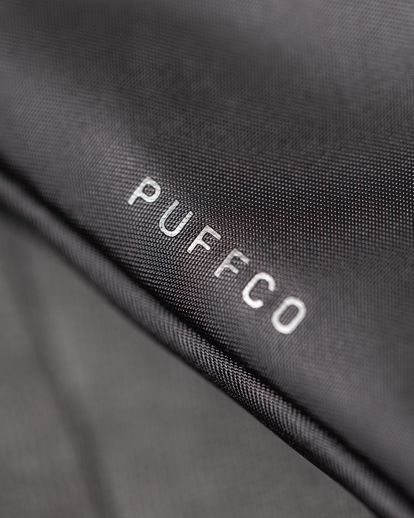 Puffco Peak - Rejsetaske - Smaragdgrøn 🎒
